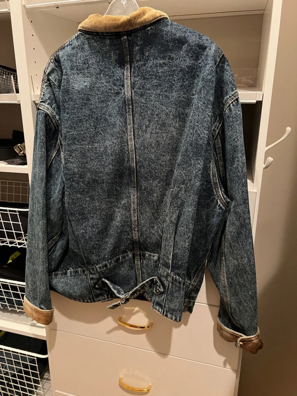 Levi's denim Washed Denim Jacket with Tan Corduroy Collar - Picture 3 of 3